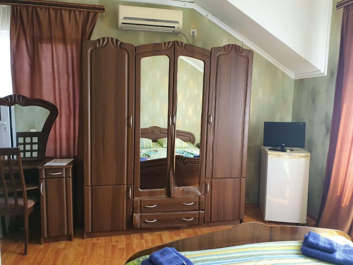 Ахра Hotell Gagra Exteriör bild