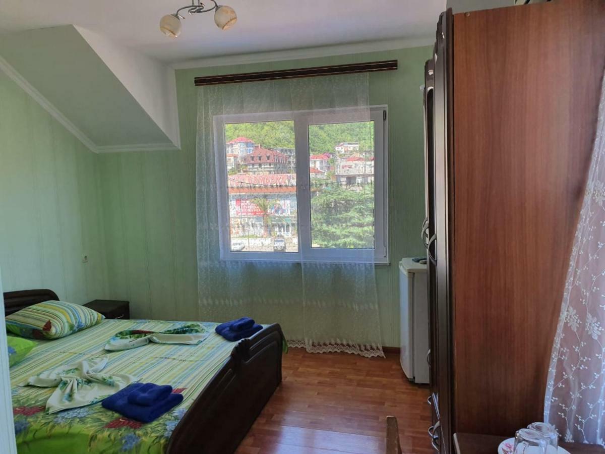 Ахра Hotell Gagra Exteriör bild